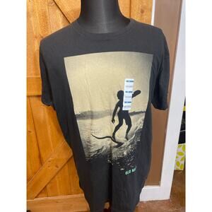 NWT OLD Navy Men's XL T Shirt Tee Surfing Beach
